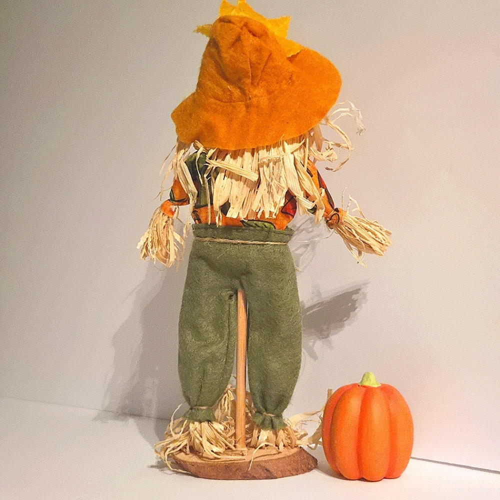3/10$ VTG Ceramic Pumpkin 2" / 11" Scarecrow Wood Base Autumn Decor Orange/Green - Picture 5 of 6